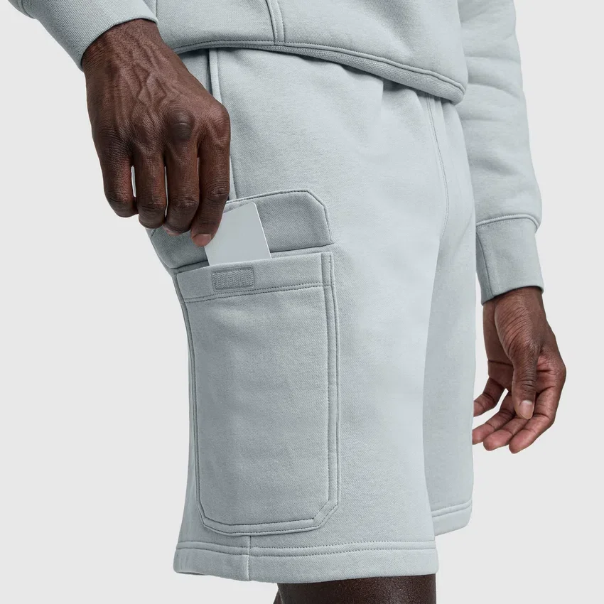 Pantaloni scurți cargo din fleece de 8", C Logo