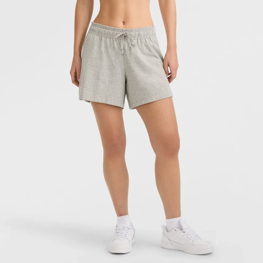 Pantaloni scurți ușoari de casă de 4", cu C Logo