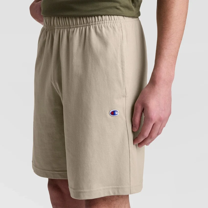 Pantaloni scurți ușori de relaxare de 9", cu logo C brodat